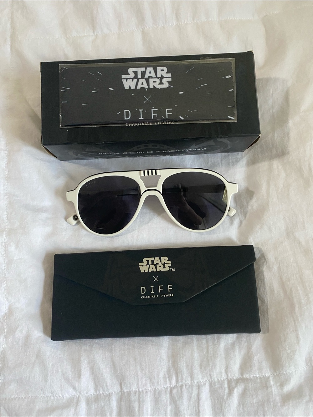 Stormtrooper Star Wars x DIFF White Frame Sunglasses - Black Lenses